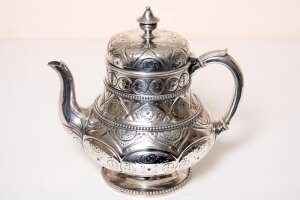 Antique Silver Teapot Hunt & Roskel / Storr & Mortimer | Ref. no. 02828 | Regent Antiques