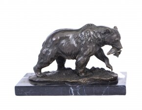 Bronze Statuette of a Wild Bear with Fish Milo | Milo Bronze Bear Statue | Ref. no. 02898 | Regent Antiques