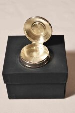 Charming Sterling Silver Pillbox Toothbox Lovely Gift | Ref. no. 03179 | Regent Antiques