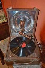 Antique World War 1 Decca  " Trench" Gramophone | Ref. no. 03559 | Regent Antiques