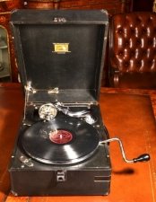 Vintage Portable HMV Gramophone Mod 102 | Ref. no. 05756 | Regent Antiques