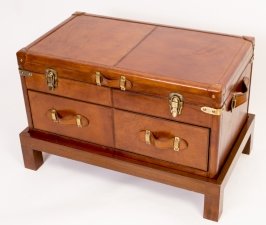 English Leather Campaign Trunk Coffee Table Luggage | Ref. no. 06082 | Regent Antiques