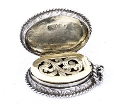 Antique Victorian,Silver Vinaigrette Charles Deakin 1862 | Ref. no. 07490a | Regent Antiques