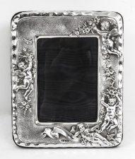 Stunning Sterling Silver Photo Frame | Ref. no. 07740 | Regent Antiques