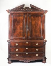 Antique George III Flame Mahogany Linen Press Cabinet c.1780 | Ref. no. 08933 | Regent Antiques