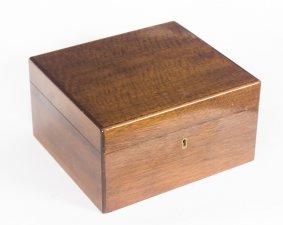 Vintage Walnut Cigar Humidor by Dunhill London 20th Century | Ref. no. 09020 | Regent Antiques