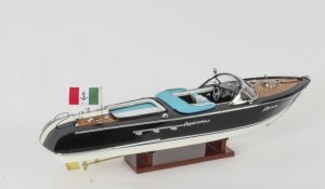 Vintage model of a Riva Aquarama speedboat  20th Century | Ref. no. 09478k | Regent Antiques