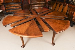 Antique 6ft diam Walnut Jupe Action Dining Table by Gillows  Late 19th Century | Ref. no. 09647 | Regent Antiques