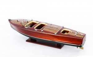 Vintage model of a Riva Rivarama Speedboat with Cream  Interior 20th Century | Ref. no. 09811k | Regent Antiques
