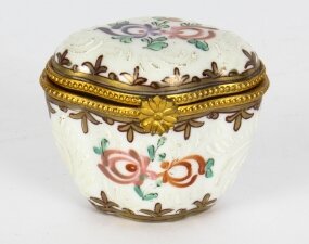 Antique French Samsons Porcelain Pillbox   C1860 19th C | Ref. no. A1748 | Regent Antiques