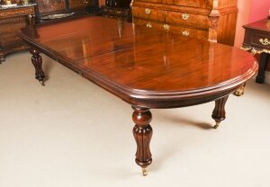 Vintage 10ft Victorian Revival Flame Mahogany Extending Dining Table mid 20thC