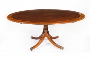 Vintage 5 ft 6& 34 Oval Mahogany Dining Table by William Tillman 20th Century