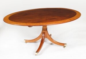 Vintage Oval Mahogany Tilt Top Dining Table by William Tillman 20th Century