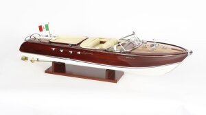 Vintage model of a Riva Aquarama Speedboat  3ft with Cream  Interior 20th C | Ref. no. A3462A | Regent Antiques