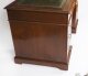 Antique Victorian Crossbanded & Inlaid Flame Mahogany Pedestal Desk 19th C Antique Victorian Crossbanded & Inlaid Flame Mahogany Pedestal Desk 19th C | Ref. no. A4823 | Regent Antiques