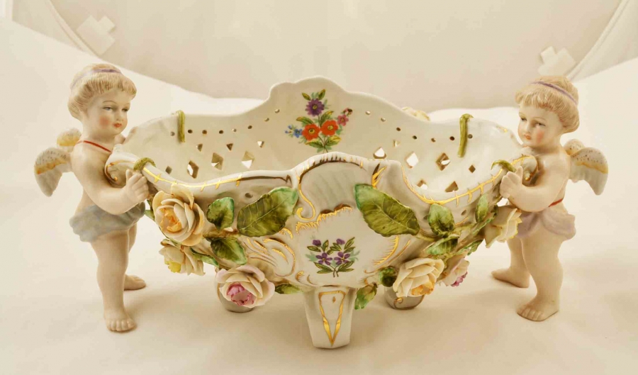 Stunning German Dresden Porcelain Table Centrepiece | Ref. no. 00560d | Regent Antiques