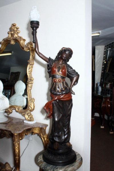 Statue online lamp antique