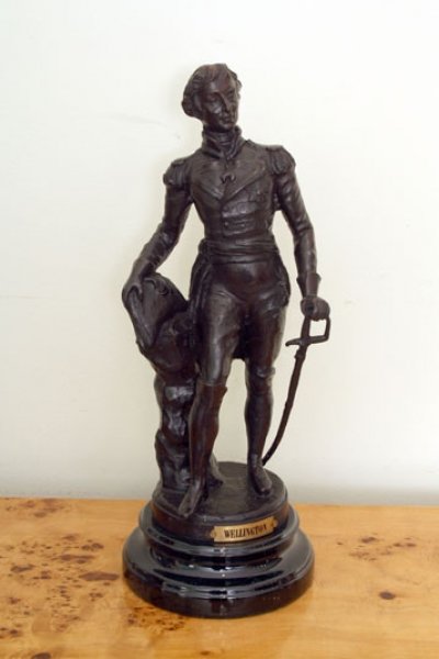 Bronze Sculpture of the  Duke of  Wellington | Ref. no. 01644 | Regent Antiques