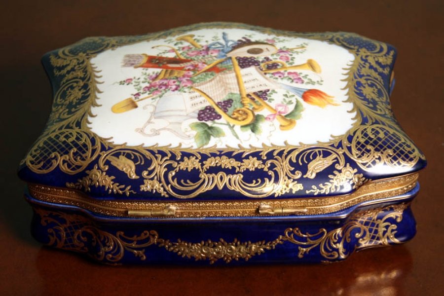 Superb Russian Hand Painted Porcelain & Ormolu Casket | Ref. no. 01991 | Regent Antiques