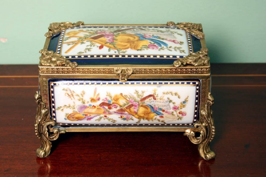 Hand Painted Russian Navy  Blue Porcelain Casket | Ref. no. 02071 | Regent Antiques