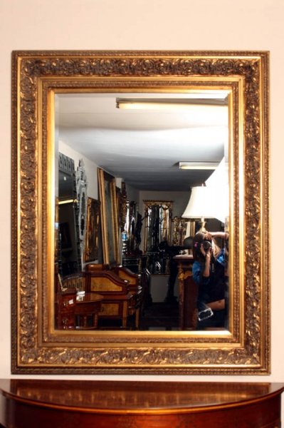 Lovely Giltwood Mirror Carved Decoration Bevelled Glass | Ref. no. 02232 | Regent Antiques