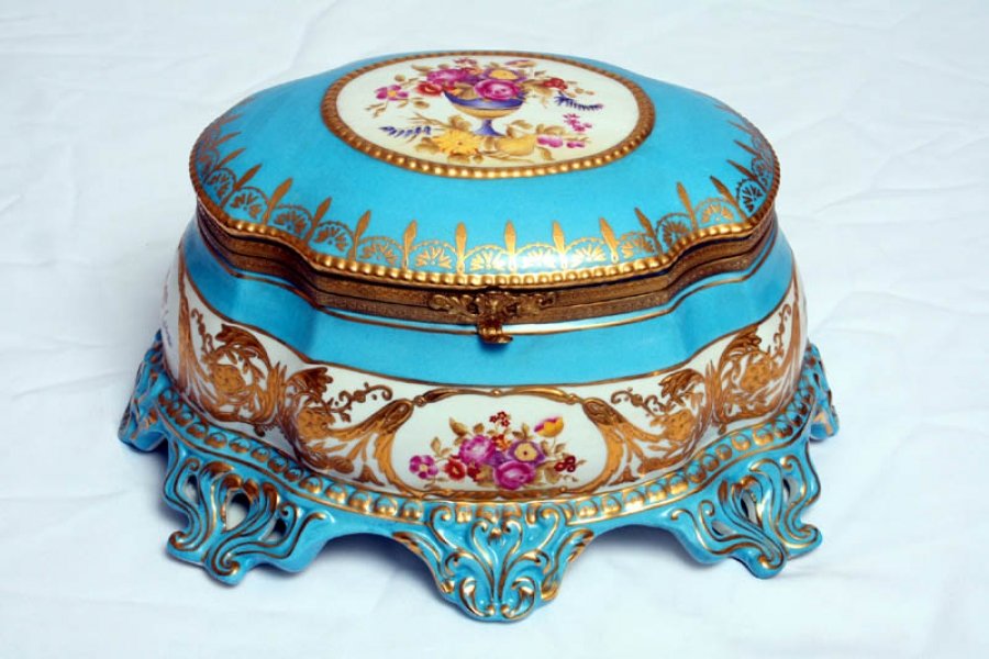Stunning Gilded Hand Painted Blue Porcelain Casket | Ref. no. 02388 | Regent Antiques