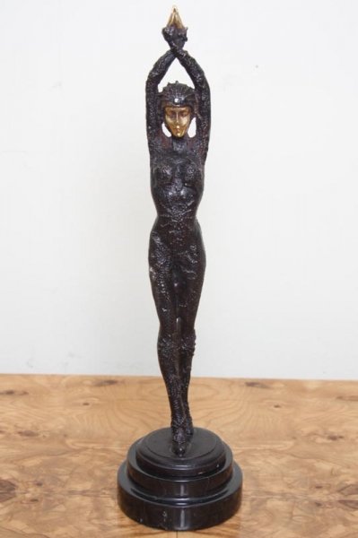 Stunning Bronze Female Dancer in Oriental Costume | Ref. no. 02452 | Regent Antiques
