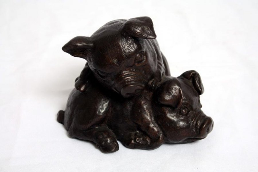 Delightful Bronze Sculpture of Two Cuddly Pigs Playing | Ref. no. 02687 | Regent Antiques