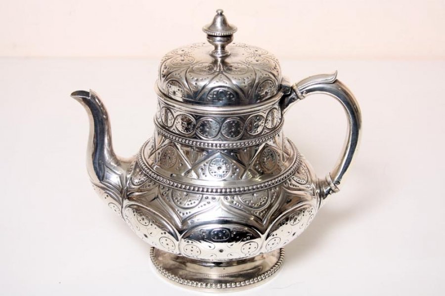 Antique Silver Teapot Hunt & Roskel / Storr & Mortimer | Ref. no. 02828 | Regent Antiques