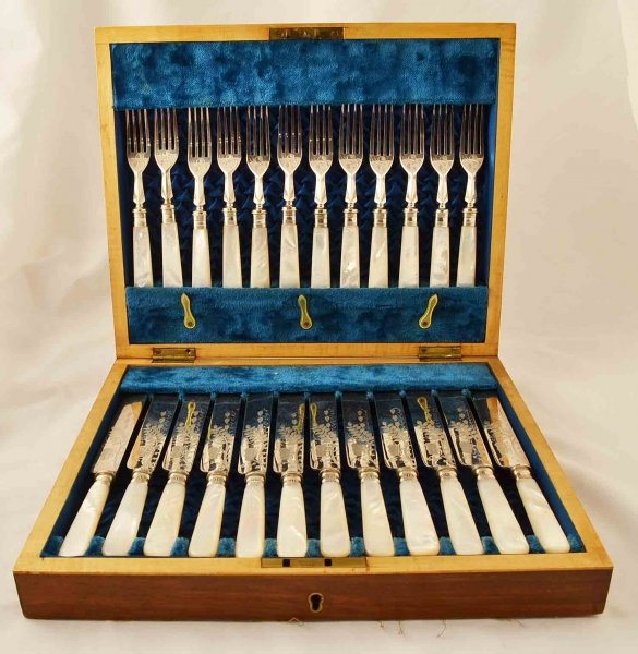 Antique Victorian Boxed Set Fruit Knives & Forks | Ref. no. 03344 | Regent Antiques