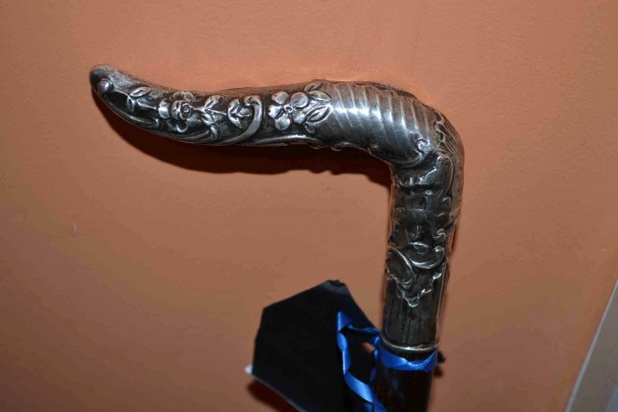 Antique walking stick cane decorated silver handle | Ref. no. 03351 | Regent Antiques