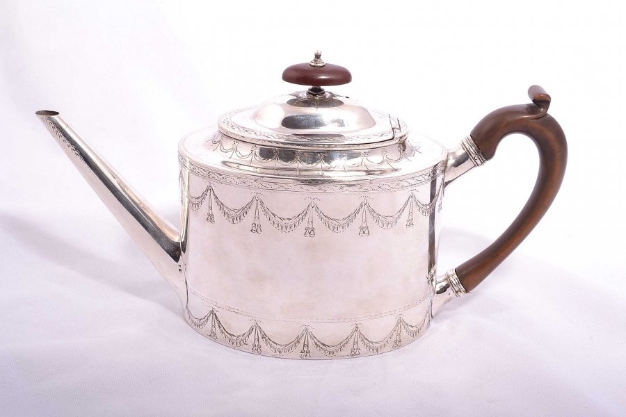 Exquisite Antique Hester Bateman Silver Teapot 1786 | Ref. no. 03698 | Regent Antiques