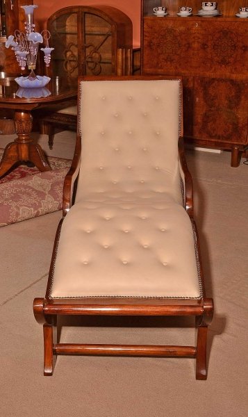 Antique Mahogany Day Bed ChaIse c.1900 | Ref. no. 03738 | Regent Antiques