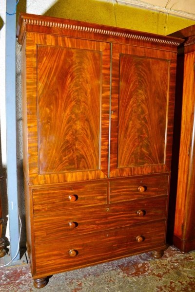 Antique English Linen Press Wardrobe Tallboy c.1830 | Ref. no. 04140a | Regent Antiques