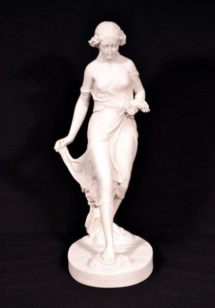 Stunning Classical Lady \'The Stepping Stone\' Marble | Ref. no. 04929 | Regent Antiques
