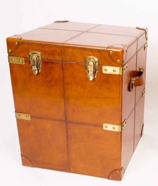English Hand Made Leather Trunk  Luggage Bedside Table | Ref. no. 06084 | Regent Antiques