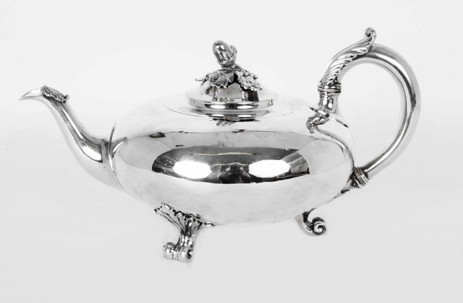 Antique Silver Teapot Hunt Roskell/ Storr Mortimer Hunt | Ref. no. 06642 | Regent Antiques