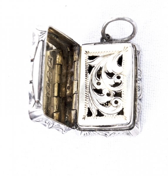 Antique Victorian Silver Vinaigrette Edward Smith 1864 | Ref. no. 07490b | Regent Antiques