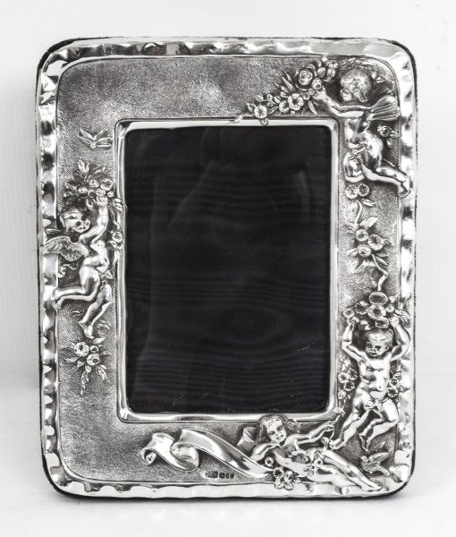 Stunning Sterling Silver Photo Frame | Ref. no. 07740 | Regent Antiques