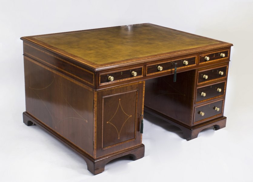 Victorian Partners Desk | Antique Partners Desk | Victorian Pedestal Desk | Ref. no. 08082 | Regent Antiques