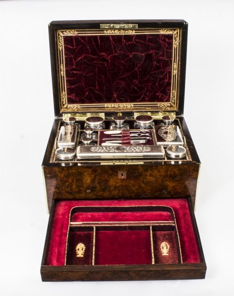 Antique Burr Walnut Lady\'s Vanity Travelling Case c1860 | Ref. no. 08515 | Regent Antiques