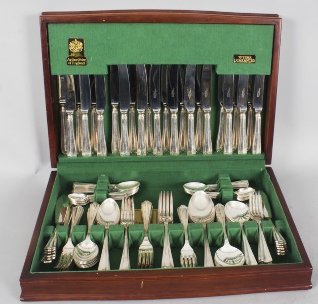 Vintage 12 Place Settings Arthur Price 124 Piece Canteen Of Cutlery Mid 20c | Ref. no. 08739 | Regent Antiques