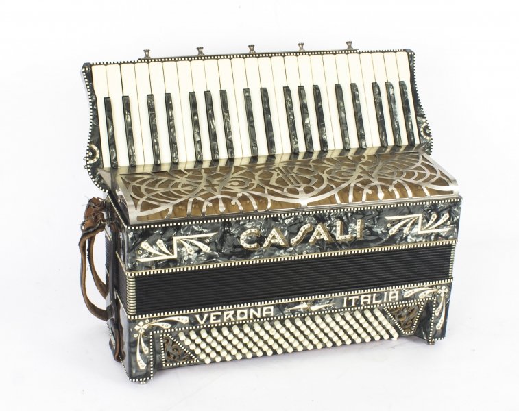 Casali accordion hotsell