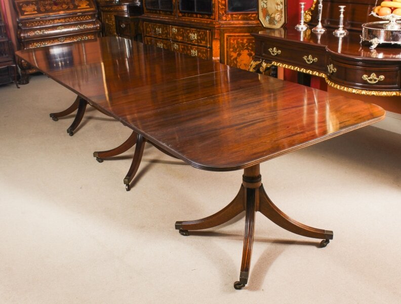 Flame Mahogany Dining Table | Ref. no. 09281 | Regent Antiques