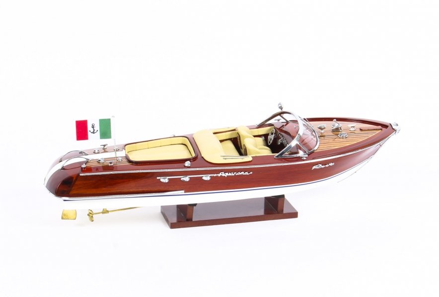 Vintage model of a Riva Aquarama Limited Edition. speedboat  20th Century | Ref. no. 09478c | Regent Antiques