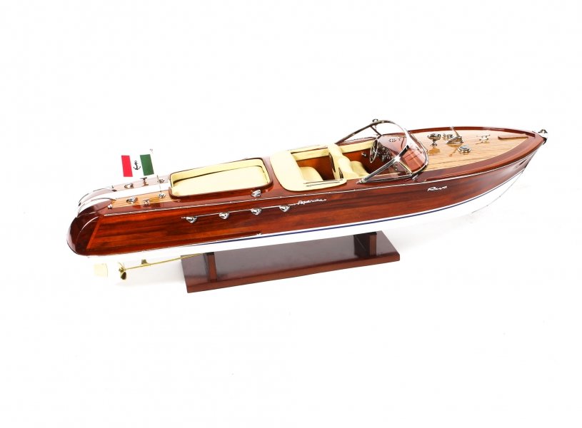 Vintage model of a Riva Aquarama Speedboat with Cream/Blue Interior 20th Century | Ref. no. 09533fWI | Regent Antiques
