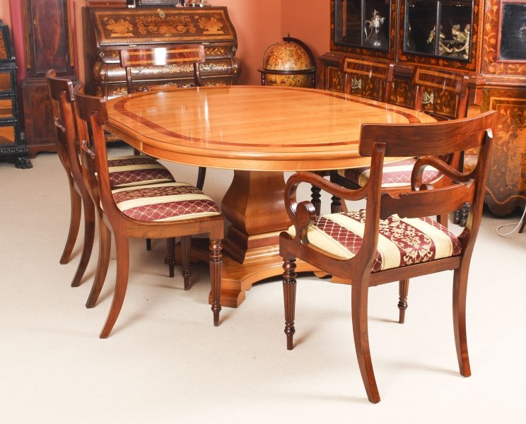 Vintage Circular Extending Dining Table by Charles Barr  & 6+2 chairs 20th C | Ref. no. 09916a | Regent Antiques
