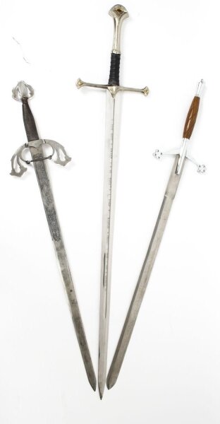 Vintage Set of 3 two-handed claymore swords 20th Century | Ref. no. A1704 | Regent Antiques
