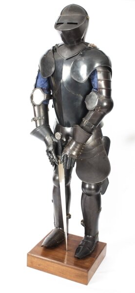 Vintage 16th C Style Complete Suit of Armour -  Castell Gyrn  20th Century | Ref. no. A1706a | Regent Antiques