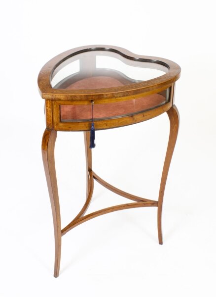 Antique Edwardian Heart Shaped Display Bijouterie  DisplayTable  19th C | Ref. no. A3418 | Regent Antiques